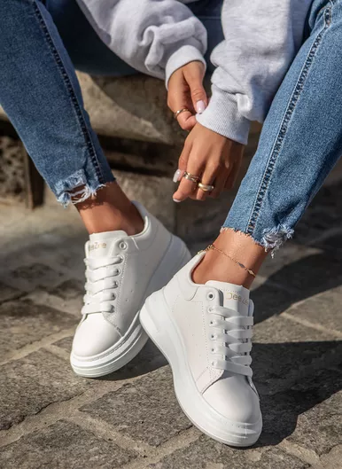 Buty białe sneakersy
