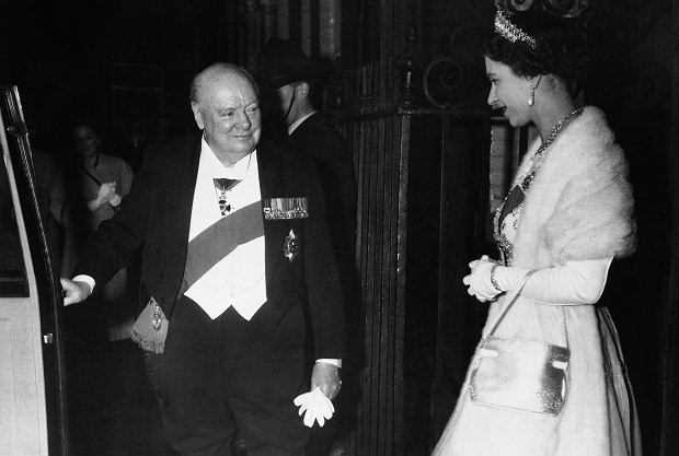 Ile lat miała Elżbieta gdy została królową - Najważniejsze informacje