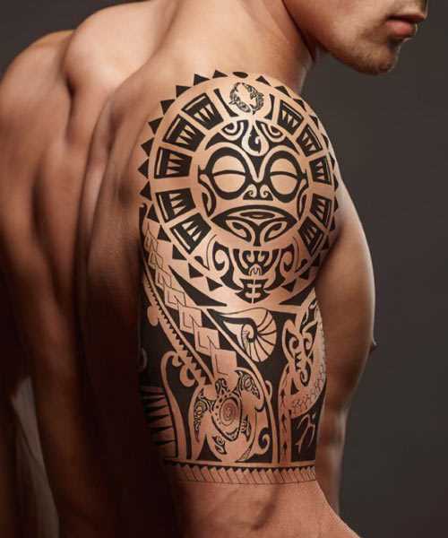 Tatuaż na plecy męski - wzory, znaczenie i inspiracje | Strona o tatuażach
