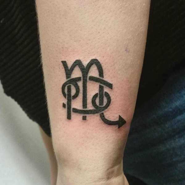 Tatuaż znak zodiaku rak - znaczenie i inspiracje | Nasze Tatuaże