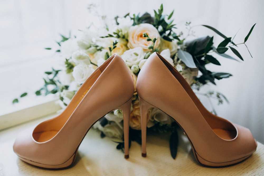 Sandały na wesele - jak dobrać idealne obuwie na wyjątkową okazję