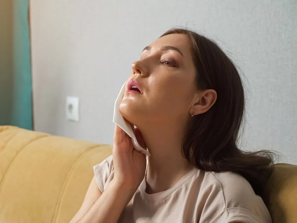 Przyczyny uczucia gorąca i czerwonej twarzy