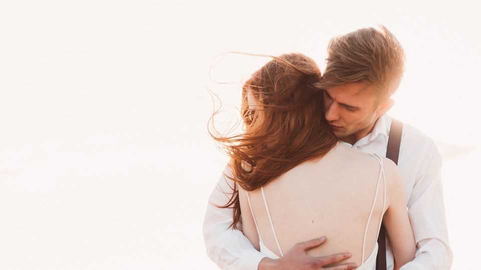 Przytulanie jako forma przedłużonego pocałunku