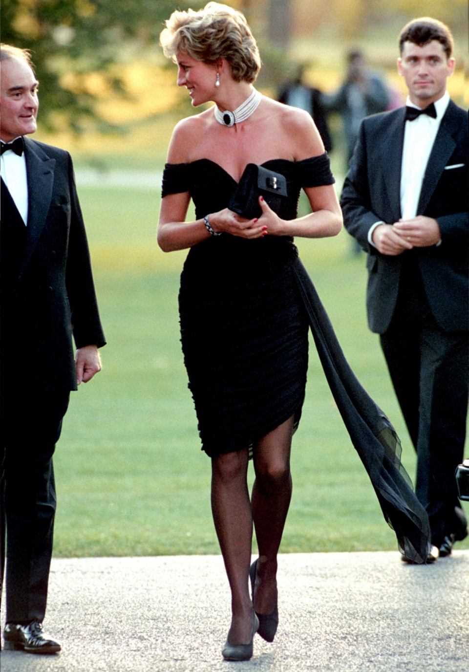 Sukienka zemsty Diana - idealna na wyjątkowe okazje