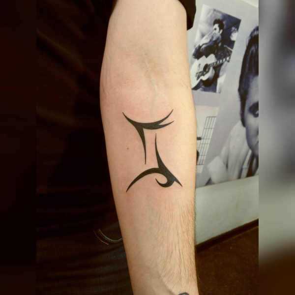 Popularne motywy tatuaży Bliźniąt