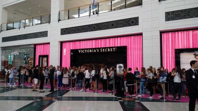 Złote tarasy Victoria Secret - najnowsze kolekcje i trendy