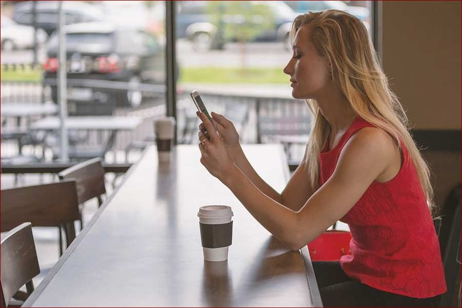 Badoo czy Tinder - która aplikacja randkowa zapewni Ci prawdziwą miłość?